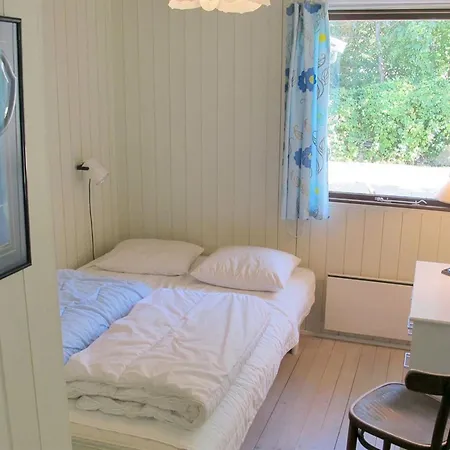 Claudette - 1km From The Sea By Interhome Hornbæk