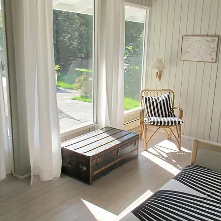 Claudette - 1km From The Sea By Interhome Hornbæk